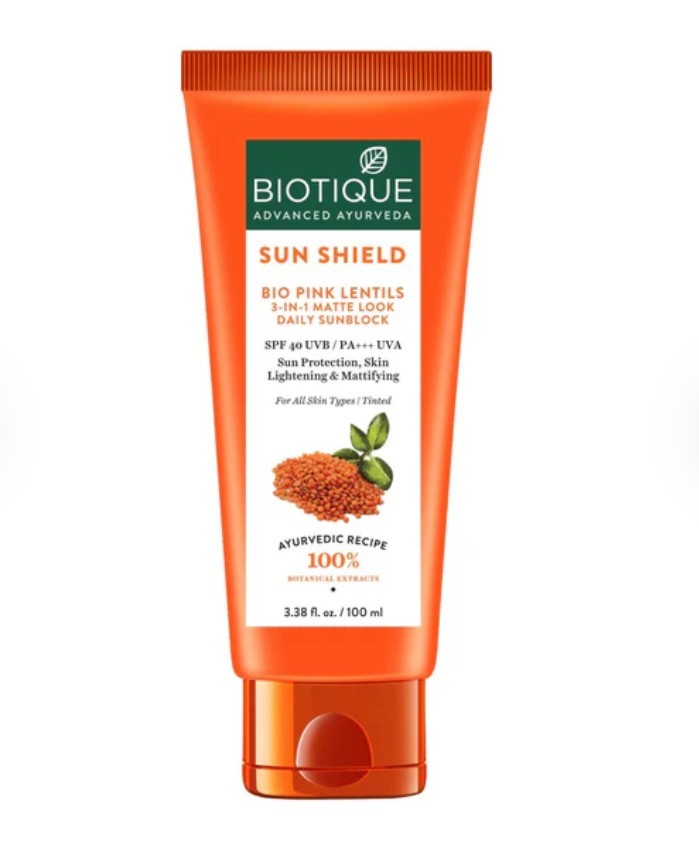 Biotique - Sun shield pink lentils 3-in-1 matte look daily sunblock SPF 40 UVB 100mL